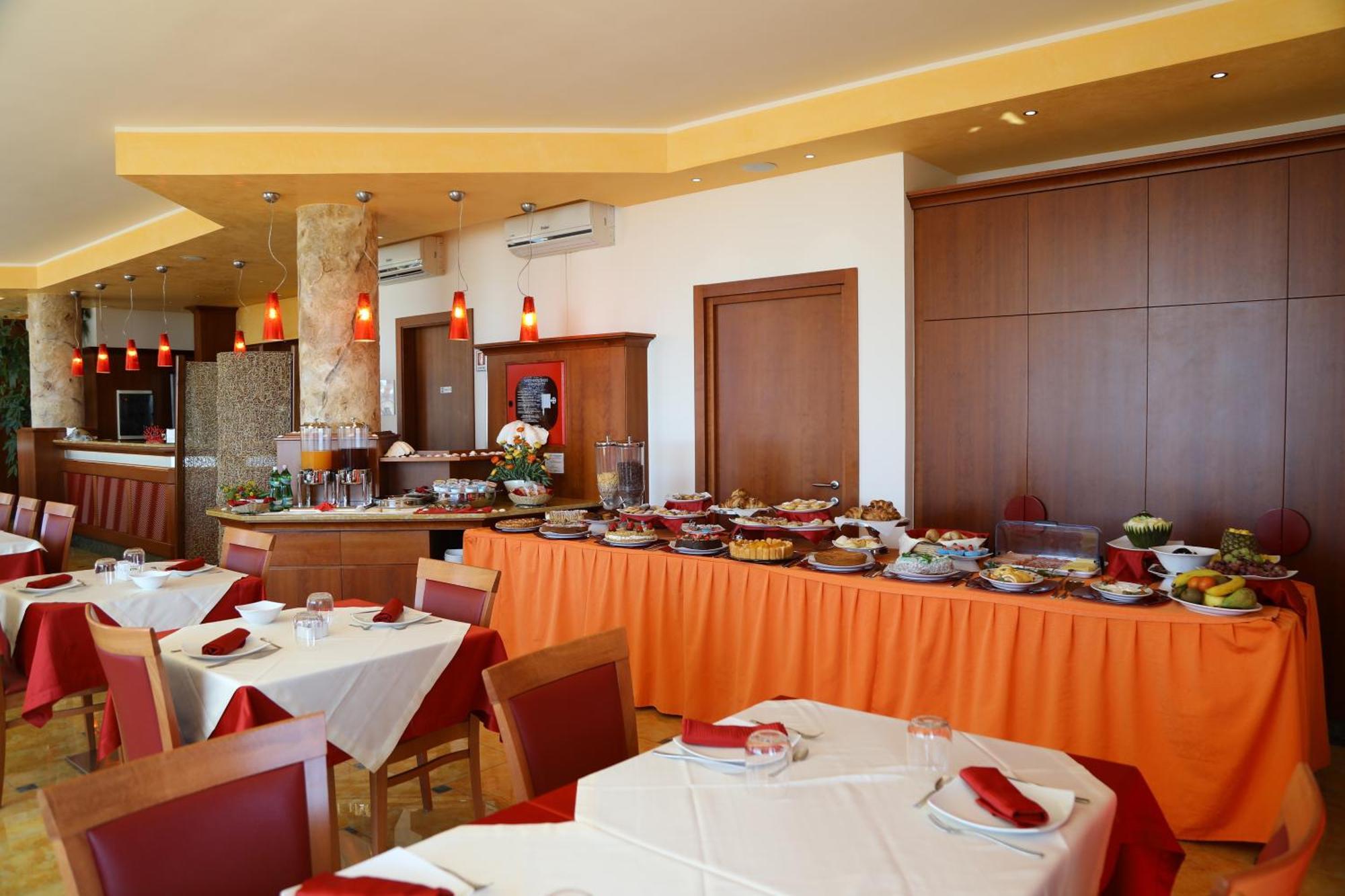 Hotel Alba Torre Lapillo Ngoại thất bức ảnh