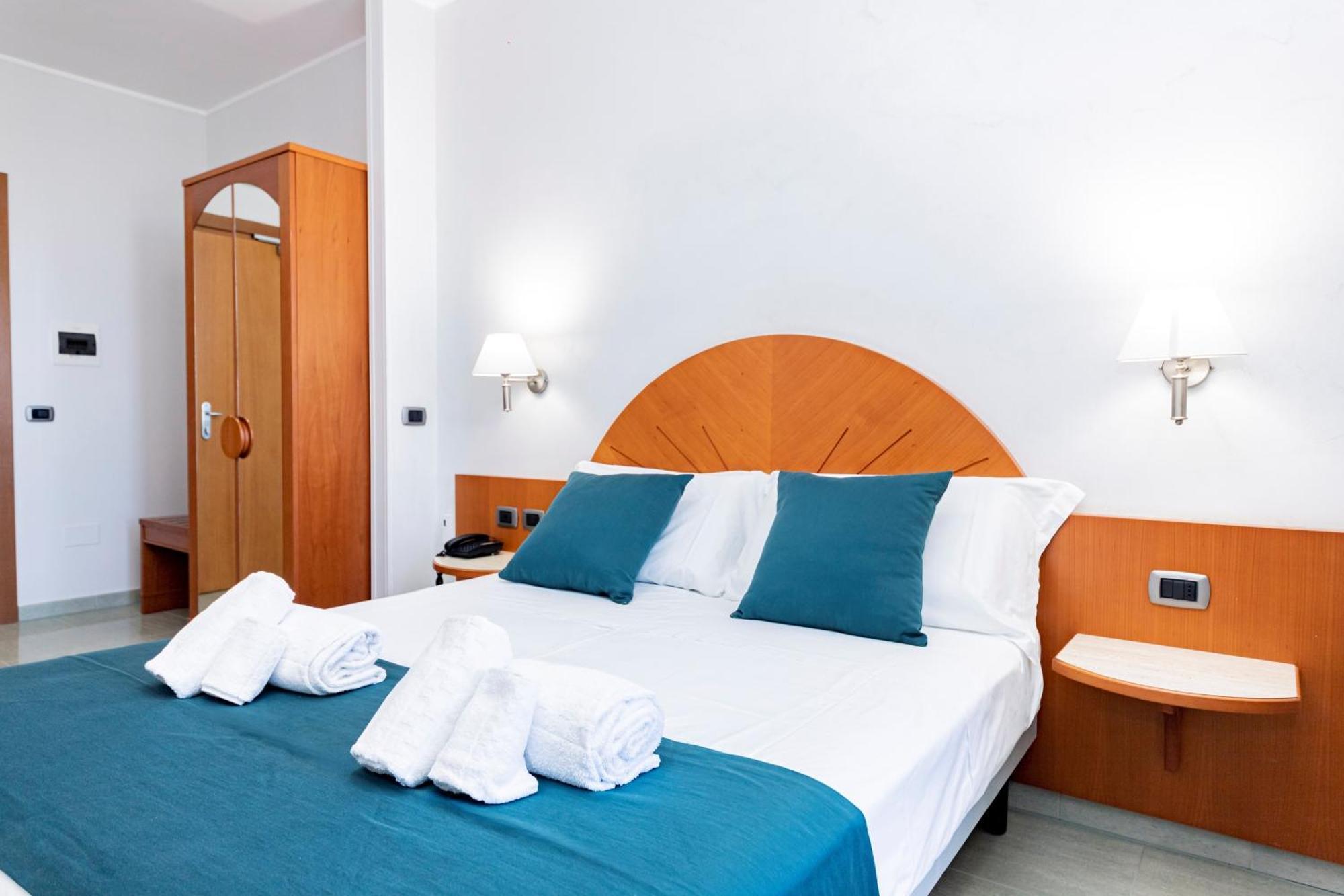 Hotel Alba Torre Lapillo Ngoại thất bức ảnh