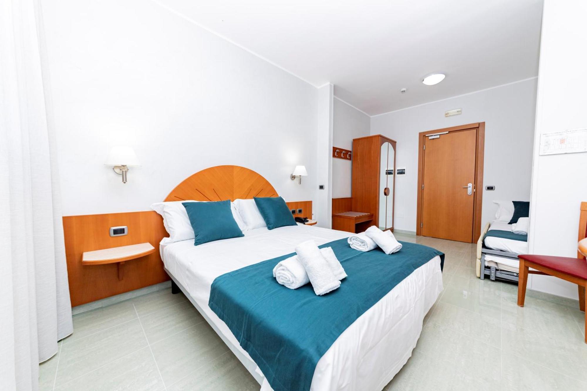 Hotel Alba Torre Lapillo Ngoại thất bức ảnh