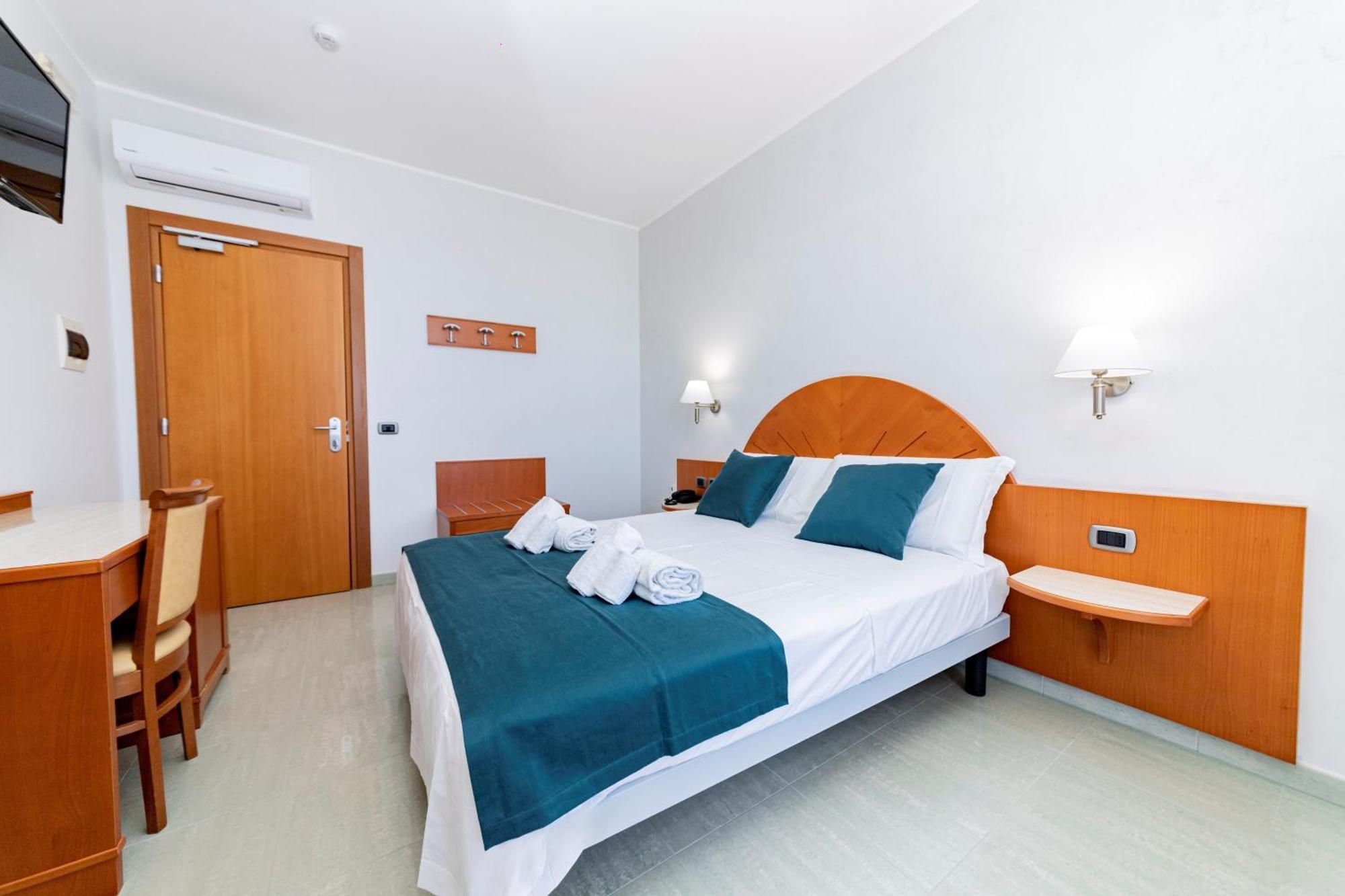 Hotel Alba Torre Lapillo Ngoại thất bức ảnh