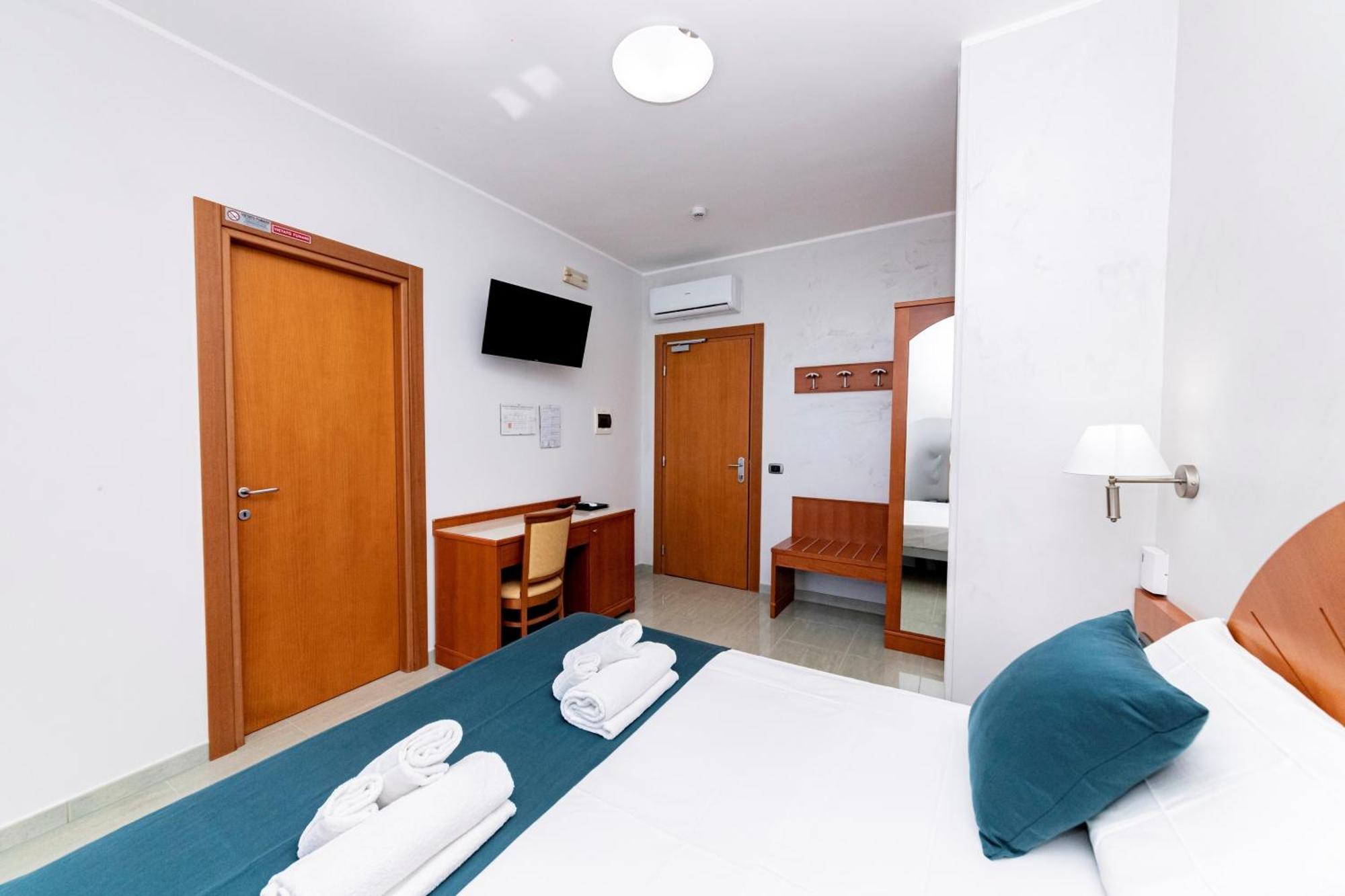 Hotel Alba Torre Lapillo Ngoại thất bức ảnh